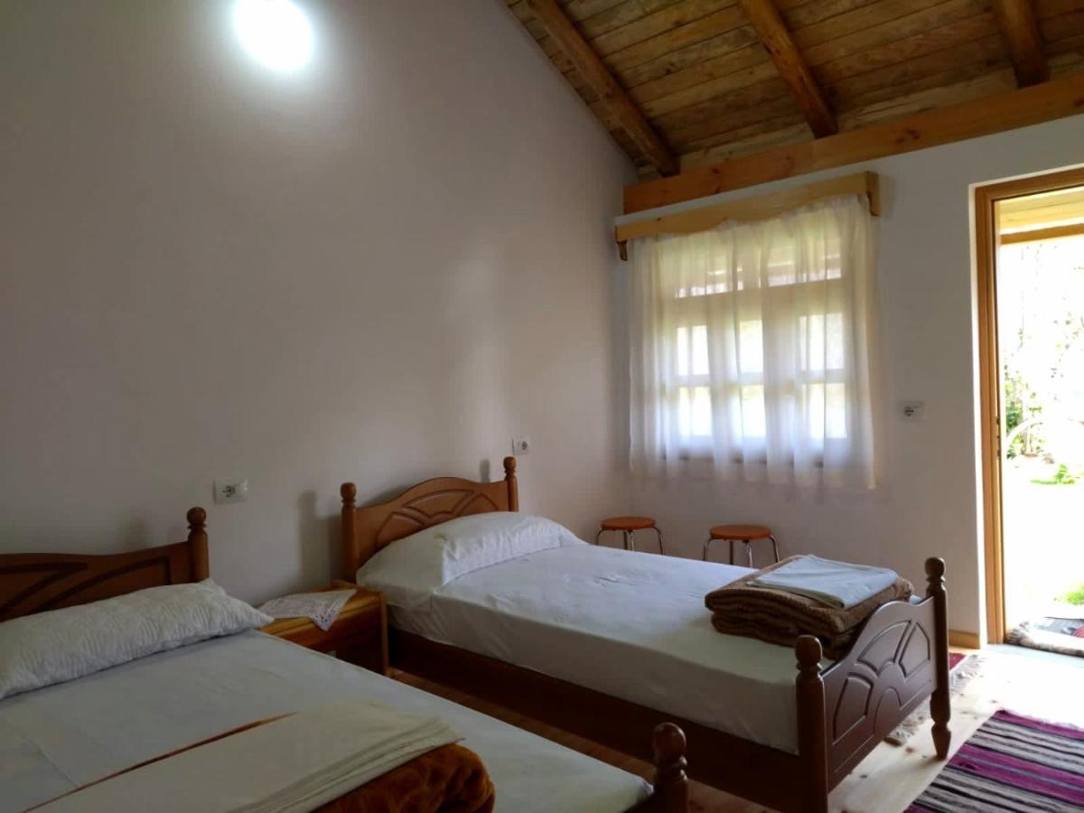 Bujtina Peshtan Guesthouse&camping Affittacamere